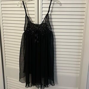 Fantasies Morgan Taylor SZ L with silver tone sparkles and black bow